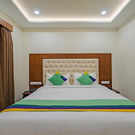 Treebo Aaravi Residency, 800 Mtrs From Promenade Beach Pondicherry Exterior photo