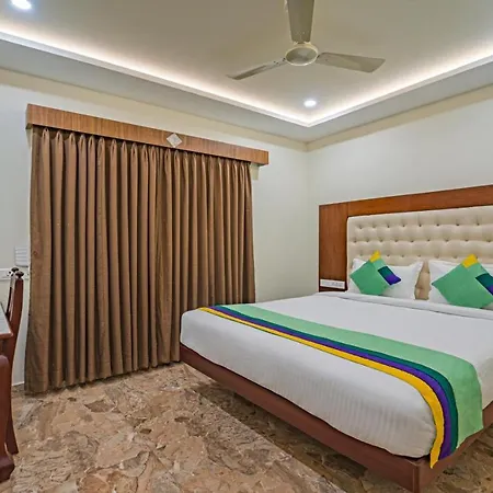 Treebo Aaravi Residency, 800 Mtrs From Promenade Beach Pondicherry Exterior photo