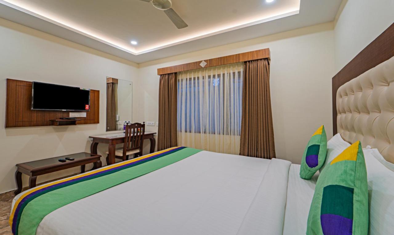 Treebo Aaravi Residency, 800 Mtrs From Promenade 3*
